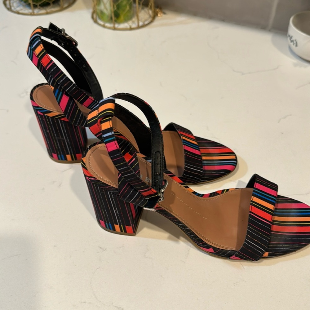 Multi color Gianni Bini open toe heels sz 9
